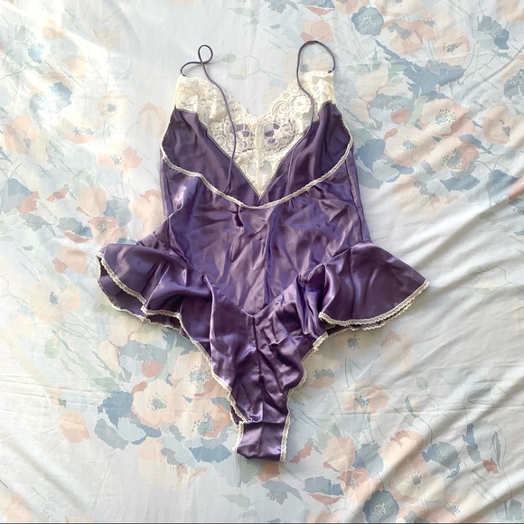 Vintage NWOT Purple Floral Lacy High Cut Ruffle Lingerie Body Suit - Picture 2 of 5